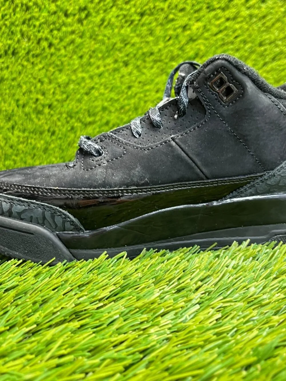 Nike Air Jordan 3 Retro Boys Size 3Y Triple Black Basketball Shoes Sneakers